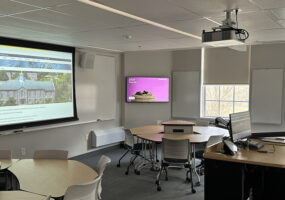 URI classroom with Sony projectors and displays